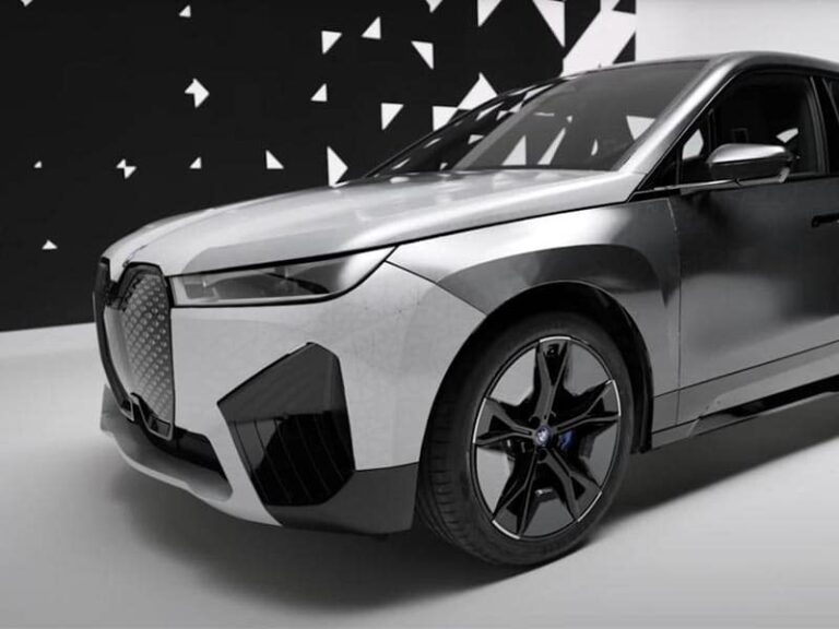 BMW Unveils New ColorChanging Car Model BMW IX Flow Teknonel