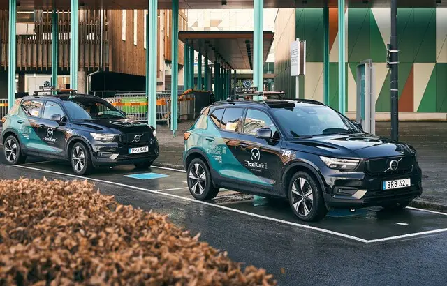 Volvo tests wireless charging in its cars volvo şarj istasyonu