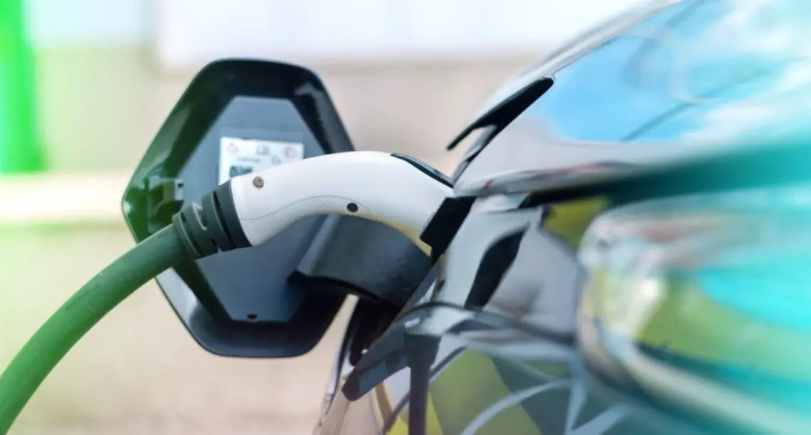 The Advantages And Disadvantages Of Electric Cars Teknonel 