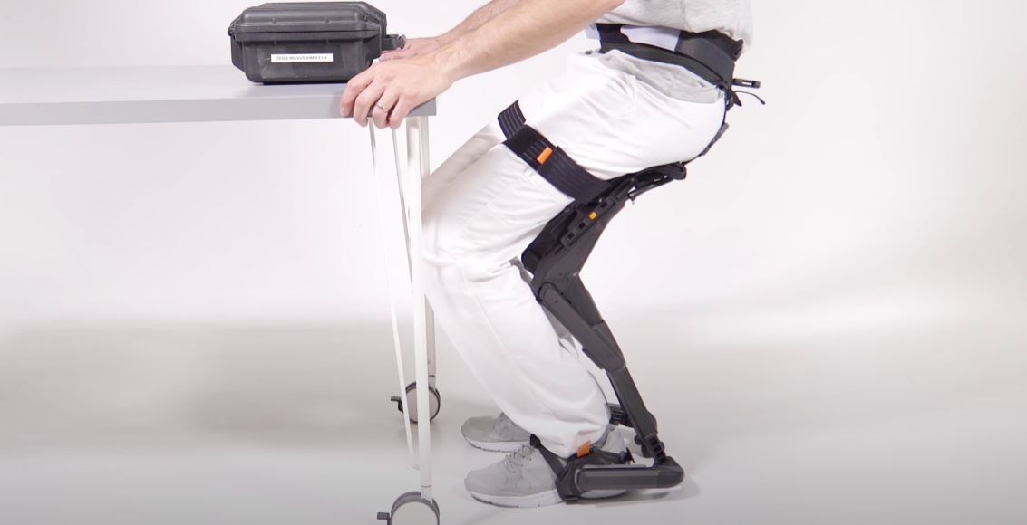 Wearable Chair A body exoskeleton-min
