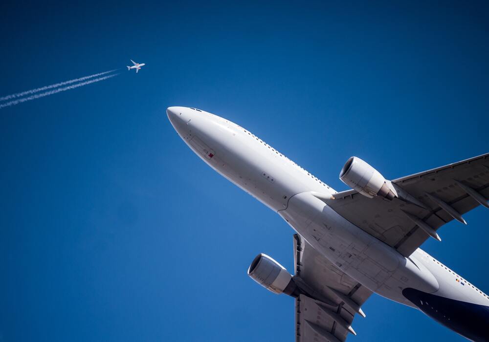 Solar tower Concept to produce fuel from CO2 for airplanes Uçaklara yakıt üretecek güneş kulesi