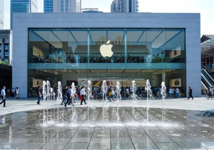 Apple, Dünya Çapında İki iPhone'un Garanti Süresini Uzattı