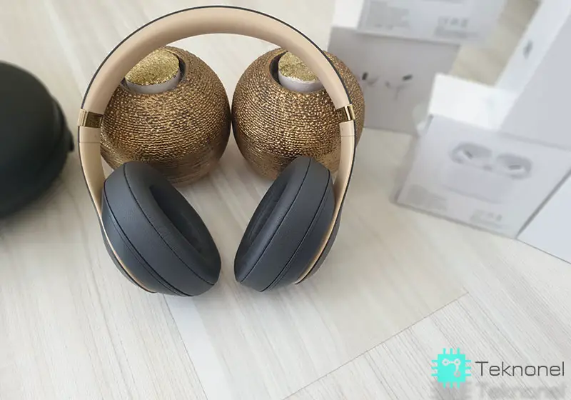 Beats-Studio-3-Wireless-Headphones-Review-4-min