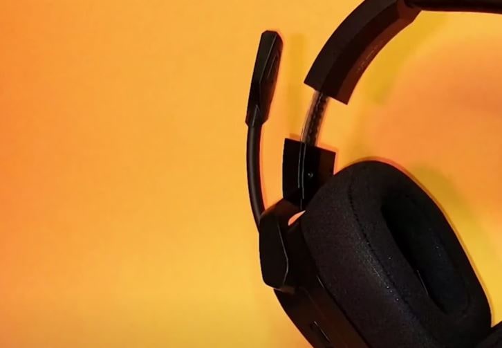 NUBWO G06 Wireless Gaming Headset Review microphone-min