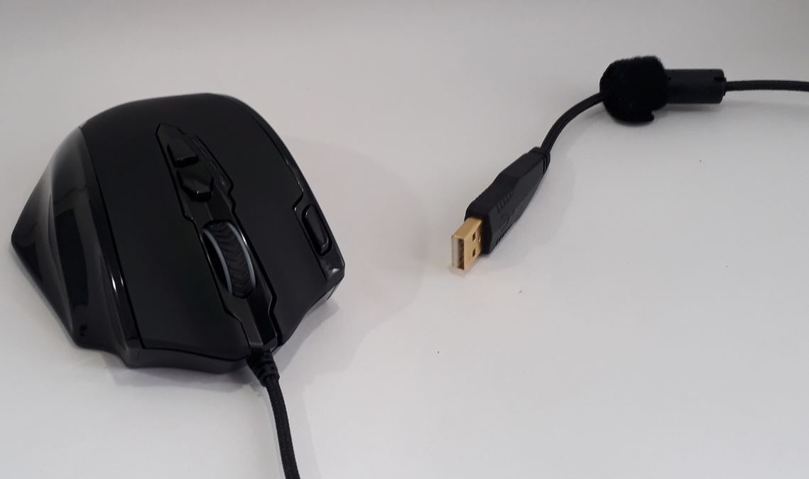 Redragon M908 Mouse Detailed Review cable-min