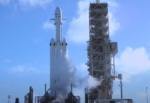 SpaceX Falcon Heavy roketi bir ulusal güvenlik görevine hazırlanıyor SpaceX Falcon Heavy rocket is getting ready for a national security mission-min