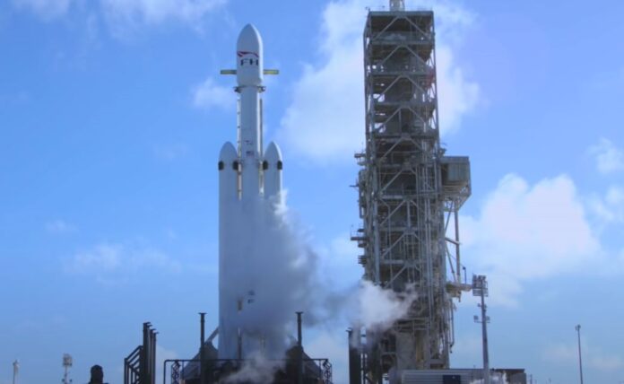 SpaceX Falcon Heavy rocket is getting ready for a national security mission-min