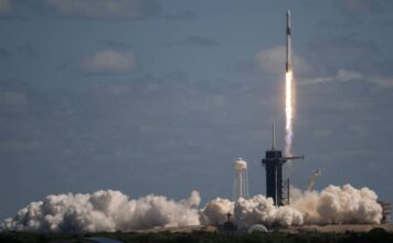 SpaceX shortens rocket launch cycles by launching 2 Falcon rockets in 7 hours SpaceX shortens rocket launch cycles 2 Falcon rockets 7 hours-min