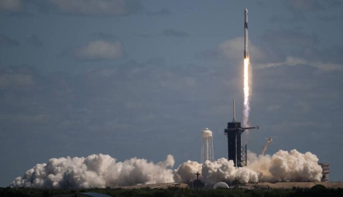 SpaceX shortens rocket launch cycles 2 Falcon rockets 7 hours-min