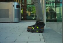 Dünyanın en hızlı ayakkabısı 2,5 kat daha hızlı yürümenizi sağlıyor The fastest shoe in the world lets you Accelerate 2.5 times faster-min