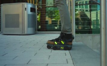 The fastest shoe in the world lets you Walk 2.5 times faster The fastest shoe in the world lets you Accelerate 2.5 times faster-min