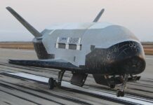 ABD ordusunun X-37B uzay aracı 2.5 yıllık görevini tamamladıktan sonra Dünya’ya döndü x37b uzay aracı 2.5 yıldan sonra dünyaya döndü