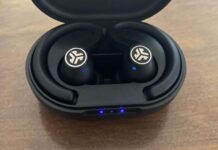 5 Best Wireless Earbuds under $50 5 Best Wireless Earbuds under $50