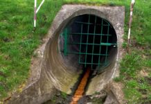 Yeni beton katkı maddesi, kanalizasyon çatlaklarını kendiliğinden onarıyor Australia's new concrete additive allows sewer cracks to repair themselves