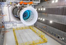 Rolls-Royce dünyanın en büyük jet motorunu yapıyor Rolls-Royce builds world's largest jet engine-min