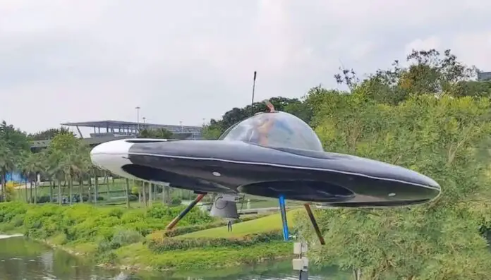 The world first manned UFO was tested in Shenzhen-min